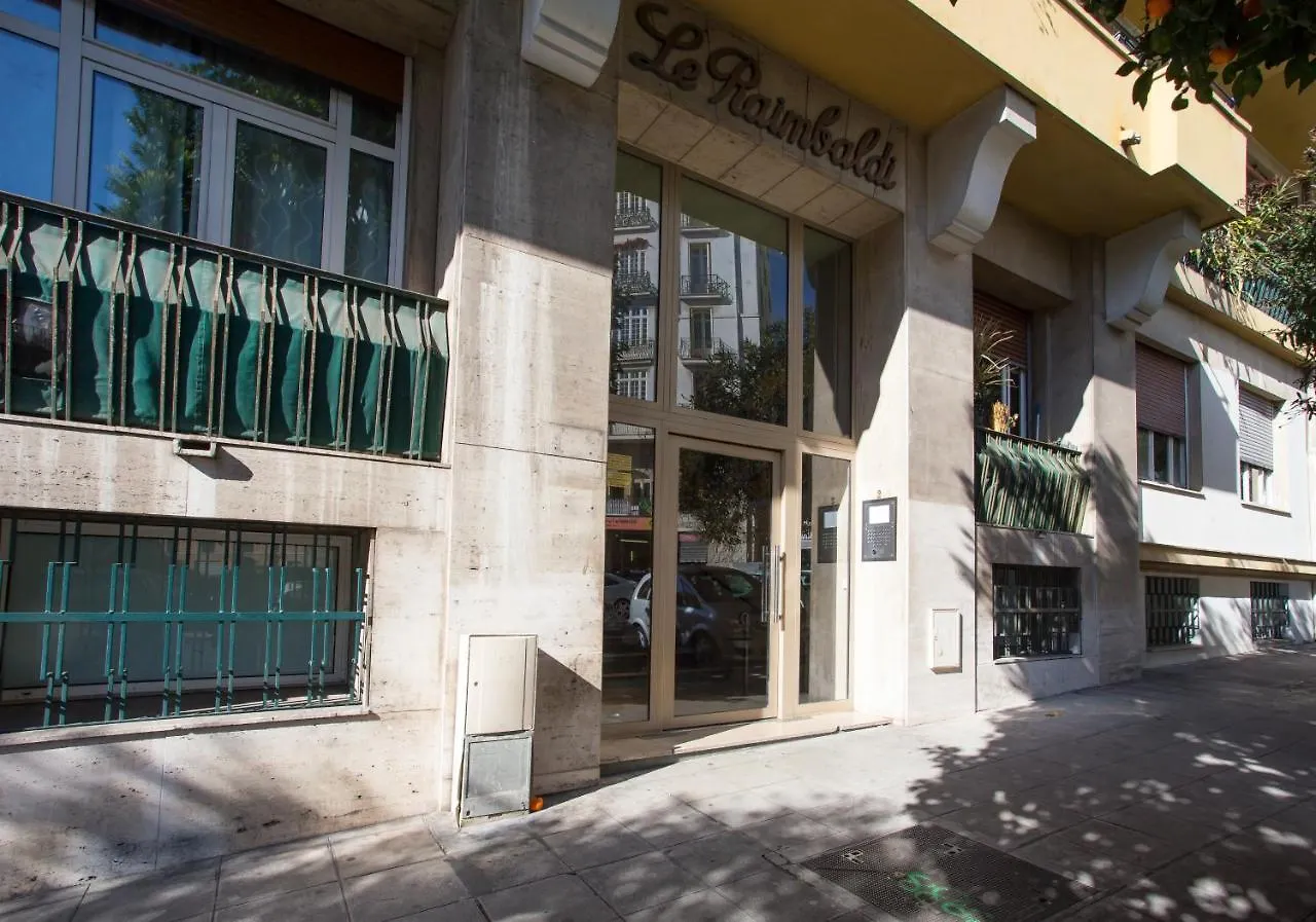 La Rivieira location